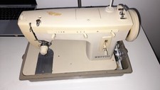Macchina cucire singer usato  Parma