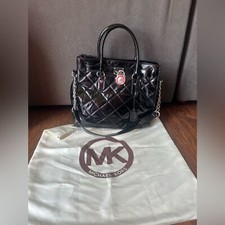 Bolsa de mão Michael Kors preta patente Hamilton acolchoada grande comprar usado  Enviando para Brazil