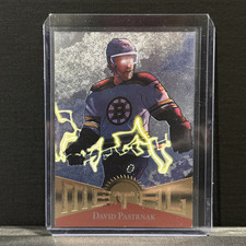 Red eléctrica retro David Pastrnak Metal Universe 2023-24 #RT-14  segunda mano  Embacar hacia Mexico