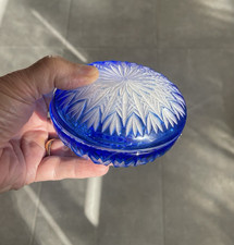 Jolie bonbonnière cristal d'occasion Jolie bonbonnière cristal d'occasion  Montsûrs