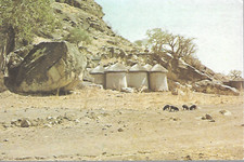 Reka, Montanhas Nuba - habitações familiares - cartão postal c.1970s comprar usado  Enviando para Brazil