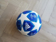 Pallone calcio ufficiale usato  Leverano