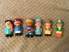 Elc happyland figures for sale  READING