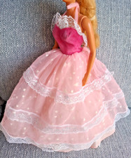 Robe poupée barbie d'occasion  Wingles