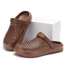 Crocs Clássico Tamanco Unissex Sapato Ultra Leve Amigo da Água Sandálias Marrom comprar usado  Enviando para Brazil