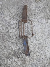 Antica trappola tagliola usato  Piacenza