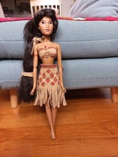 Bambola pocahontas disney usato  Acqui Terme