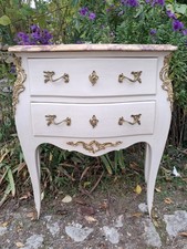 Commode galbée ancienne d'occasion  Mézières-sur-Seine