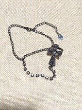 Pulseira de corrente cruzada preta metálica floral strass tamanho 6 gótica, usado comprar usado  Enviando para Brazil