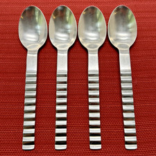 Set vintage 1980 for sale  Danbury