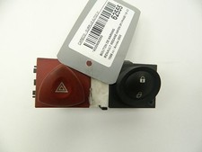 Bouton warning 8200095493 d'occasion Bouton warning 8200095493 d'occasion  France