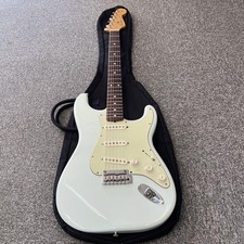 fender stratocaster classic player d'occasion fender stratocaster classic player d'occasion Expédié en Belgium