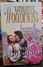 Libro fiore sbocciato usato  Crotone