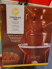 Fonte de chocolate Wilton PRO 16" 3 camadas mantém fluindo para fácil mergulho •NOVO• comprar usado  Enviando para Brazil