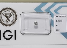 Diamante naturale ct. usato  Roma