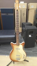 Guitare basse électrique d'occasion  Expédié en France