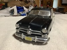 Usado, Carros de polícia fundidos em escala 1/18 comprar usado  Enviando para Brazil