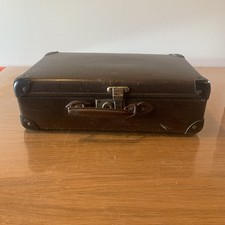 Petite valise vintage d'occasion  Donnemarie-Dontilly