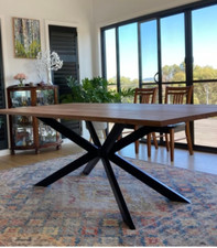 Inch modern table d'occasion  Expédié en Belgium