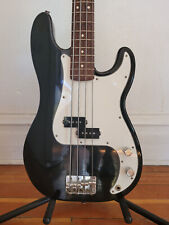 Guitarra Fender P-Bass - Preta (MIM 1990's) com eletrônica Player Series atualizada comprar usado  Enviando para Brazil