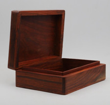 Cofanetto portagioie design usato  Italia