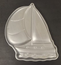 Molde de panela de bolo vintage - Veleiro - Wilton 502-3983 - 1984 comprar usado Molde de panela de bolo vintage - Veleiro - Wilton 502-3983 - 1984 comprar usado  Enviando para Brazil