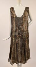 Usado, VESTIDO FLAPPER 1920’S FLORAL METÁLICO DOURADO COXO COM SAIA CAUDA DRAPEADA comprar usado  Enviando para Brazil