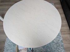 Next round living for sale  LUTON