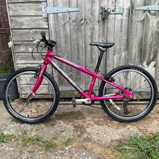 Pink isla bike for sale  MELTON MOWBRAY