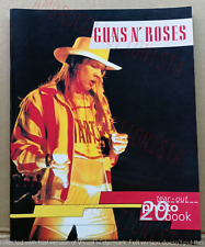 Libro memorabilia guns usato  Cuneo