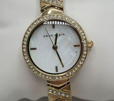 Relógio de pulso Anne Klein analógico quartzo feminino mostrador madrepérola comprar usado  Enviando para Brazil