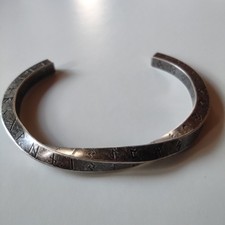 Herrenarmband wikinger runen gebraucht kaufen Herrenarmband wikinger runen gebraucht kaufen  Leer (Ostfriesland)