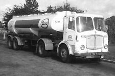 Cv100 esso oil for sale  EAST COWES