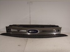 08 09 10 2008 2009 FORD FOCUS GRADE FRONTAL SUPERIOR COM EMBLEMA CROMADO comprar usado  Enviando para Brazil