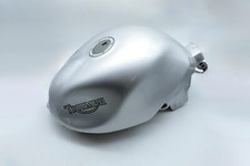Réservoir triumph 955i d'occasion  Strasbourg-