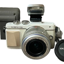 Olympus pen pl7 usato  Spedire a Italy