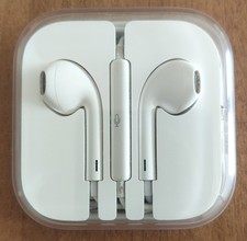 Earpods usato  Matera