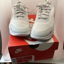 Nike women amixa for sale  Pensacola