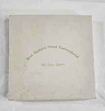 Antigo Conjunto de Lenço Bordado à Mão Madeira Portugal 5 Caixa Original Falha de Leitura comprar usado Antigo Conjunto de Lenço Bordado à Mão Madeira Portugal 5 Caixa Original Falha de Leitura comprar usado  Enviando para Brazil