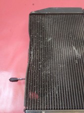 Radiatore acqua originale usato Radiatore acqua originale usato  Italia