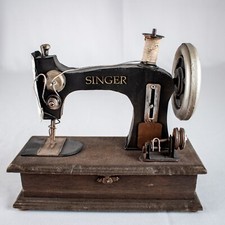 Singer sewing machine for sale  Mercer Island