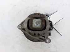 685941101 supporto motore usato  Torre del Greco