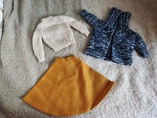 Jouet vêtements poupée d'occasion  Bourg-la-Reine