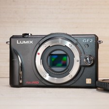 Corpo da câmera sem espelho Panasonic LUMIX DMC-GF2 12.1MP *OBTURADOR 2.908* COM bateria comprar usado  Enviando para Brazil