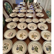 plates bowls many pieces for sale  Venice