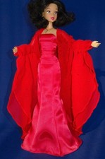 Barbie tenue red d'occasion Barbie tenue red d'occasion  Chelles