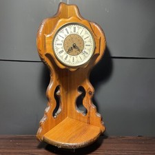 Usado, Relógio de parede de canto vintage com prateleira operado por bateria "Made on Earth" precisa funcionar comprar usado  Enviando para Brazil