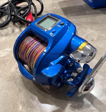 Mulinello elettrico daiwa usato  Spedire a Italy
