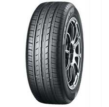 Pneumatici gomme estive usato  Italia