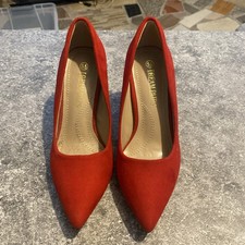 red 5m pumps suede for sale  Chula Vista